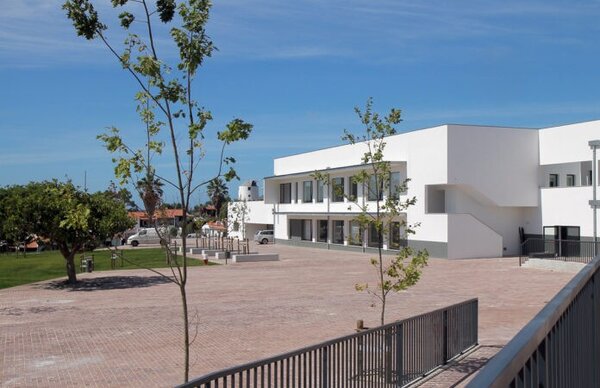 escola_josefa_de_obidos_arquivo_mo_696x522