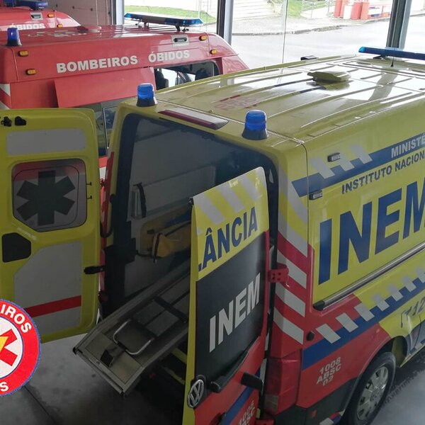 posto_de_emerg_c3_aancia_m_c3_a9dica_bombeiros_de__c3_93bidos