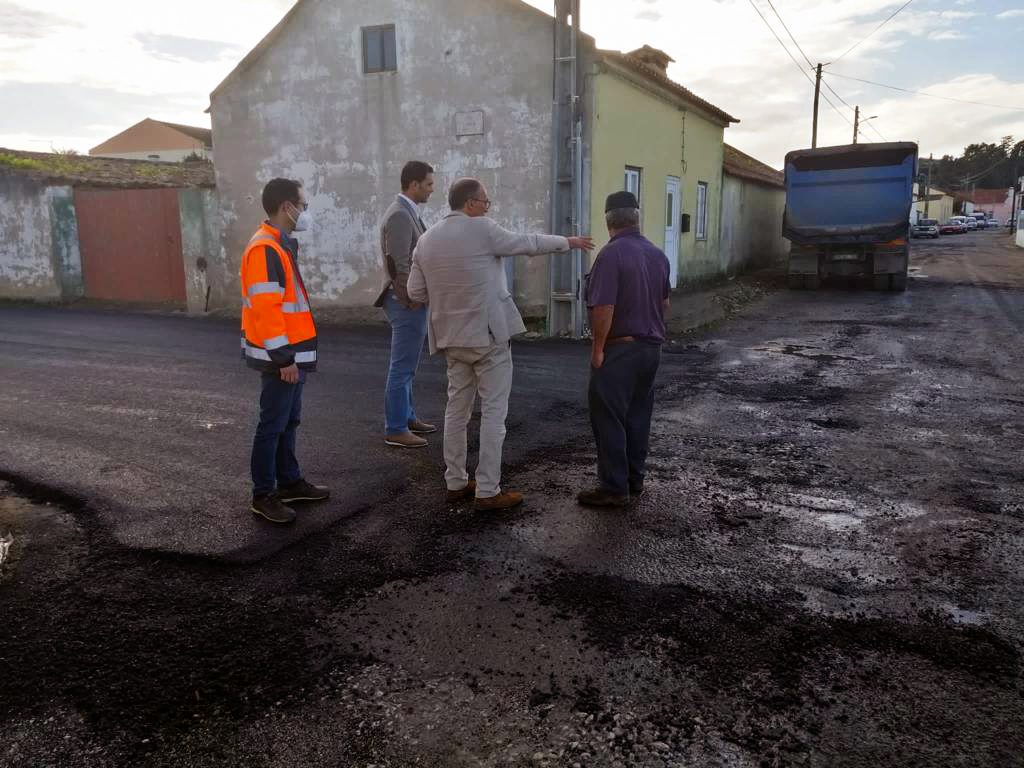 Começou a empreitada que vai repavimentar ruas de todo o concelho