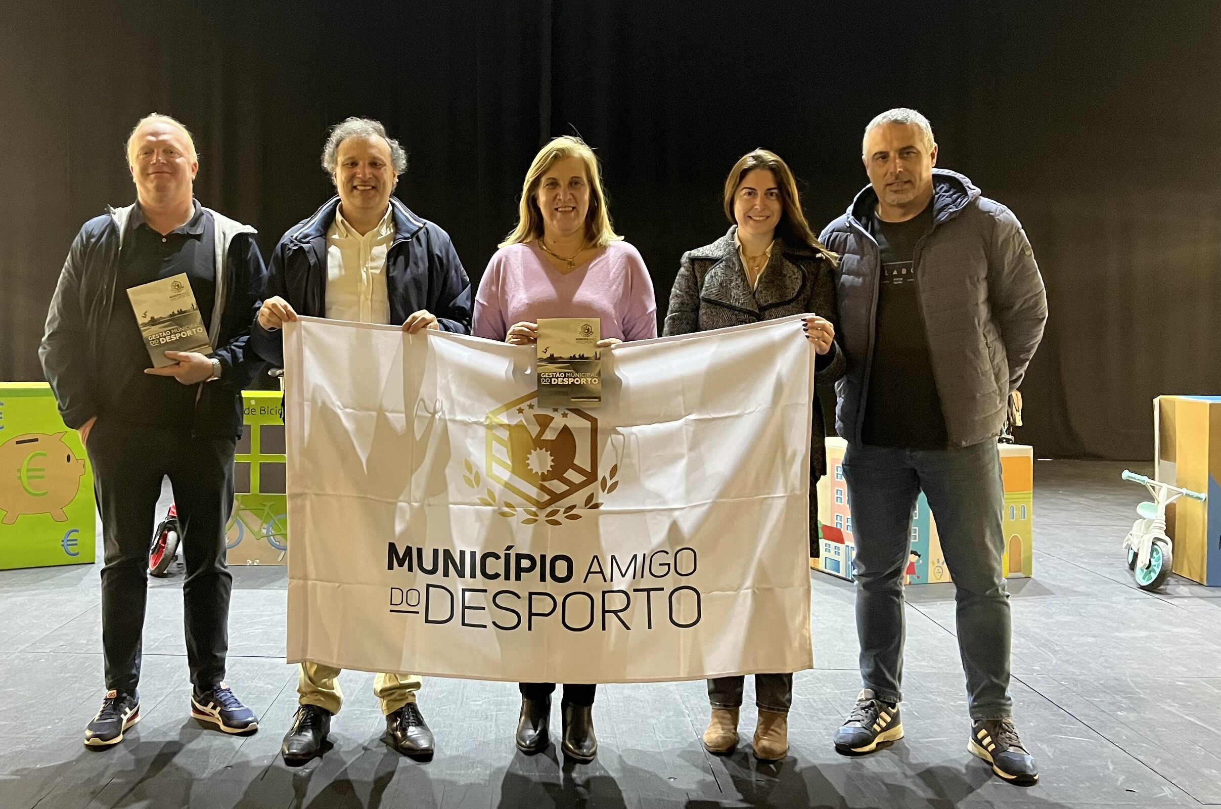 Livro "Gestão Municipal do Desporto”: I Livro dos Municípios Amigos do Desporto