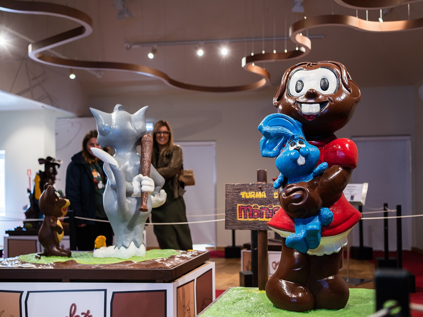 Exposição das esculturas de chocolate mantém-se aberta ao público
