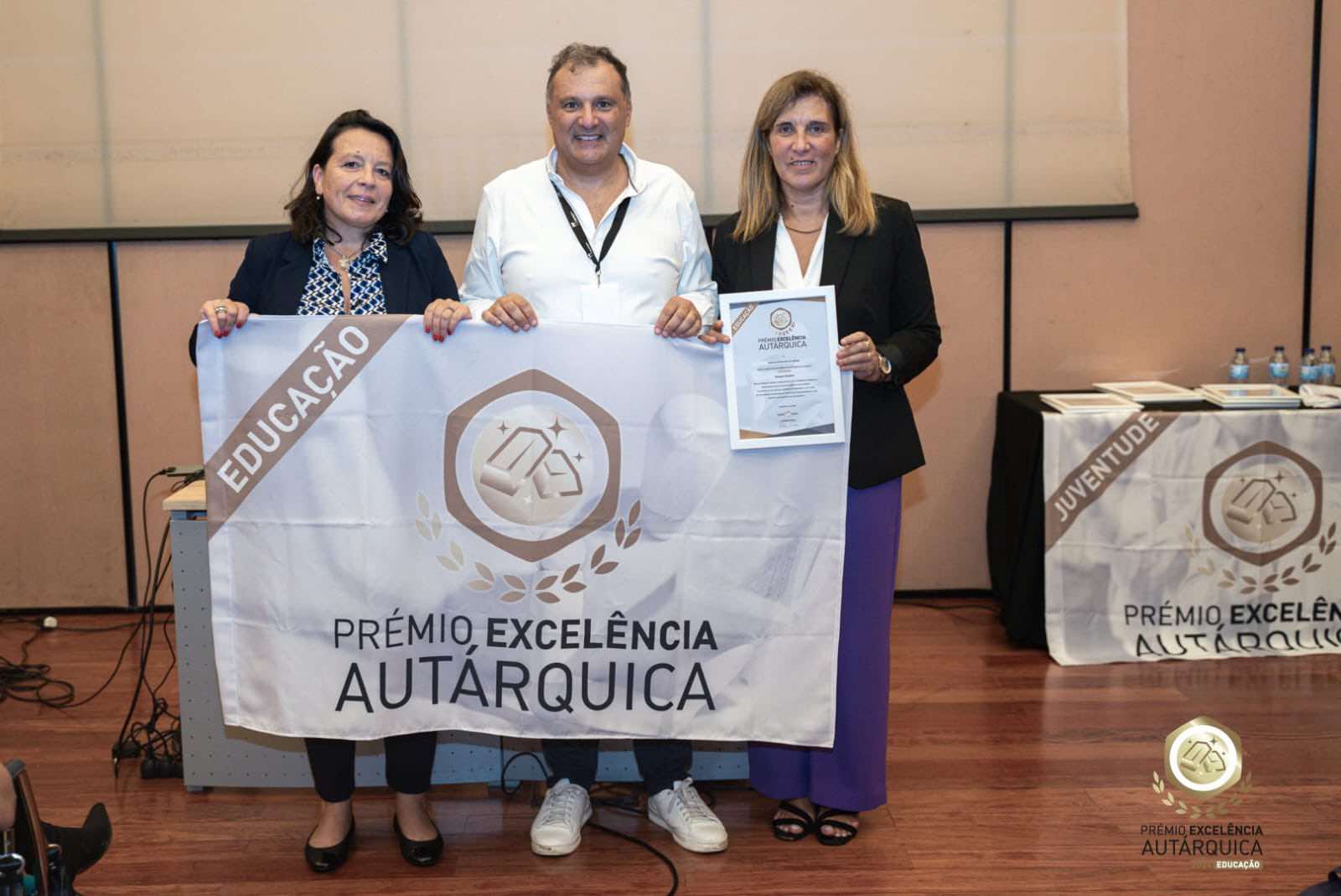 Município de Óbidos distinguido com o prémio de Excelência Autárquica e de Reconhecimento Público