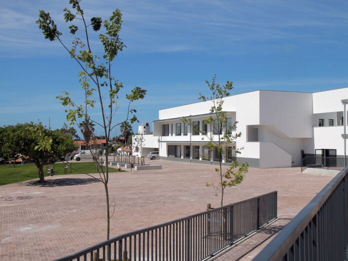 Escola E.B.2.3/S Josefa de Óbidos